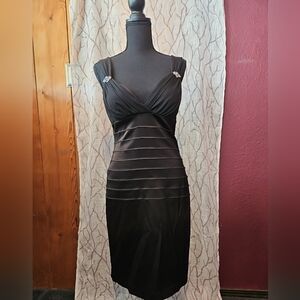 Betsy & Adam Womens Size 8 Black Stretch Sleeveless Ruched Midi Bodycon Dress